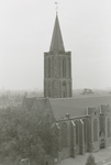 863004 Gezicht op de Jacobikerk (Jacobskerkhof) in Wijk C te Utrecht, vanaf het pand van het Jacobitheater (St. ...
